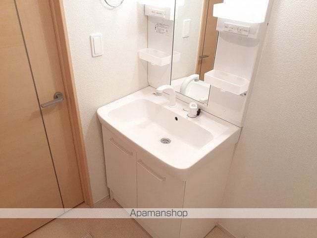 apartment 茨城県北茨城市平潟町
地図を見る