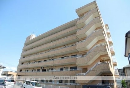 カマタハイツ[2LDK/61.71m2]の外観2