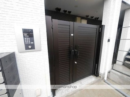 東京都日野市南平１丁目[1K/20.06m2]のエントランス