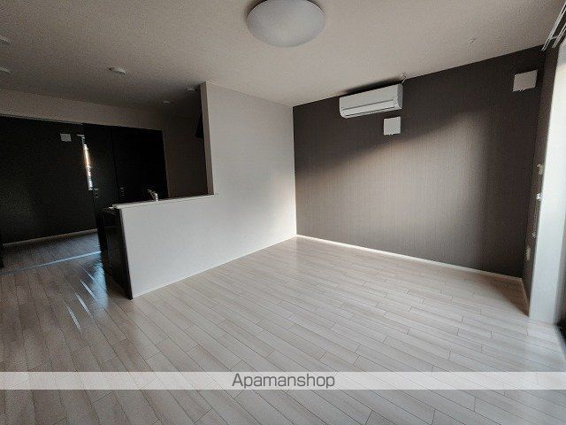 シェルル キクエイの内装写真