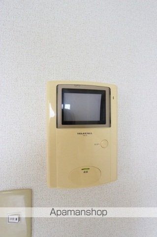 ラージウエストの内装写真