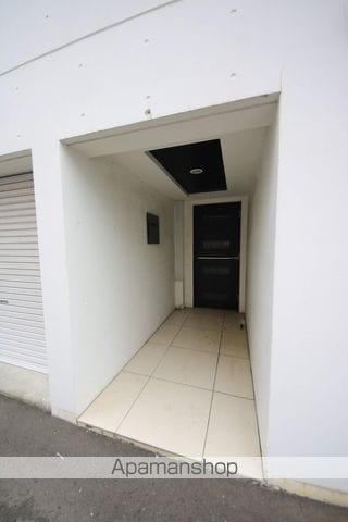 E’S東札幌の玄関写真