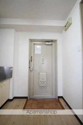 コート三条[1K/19.17m2]の玄関