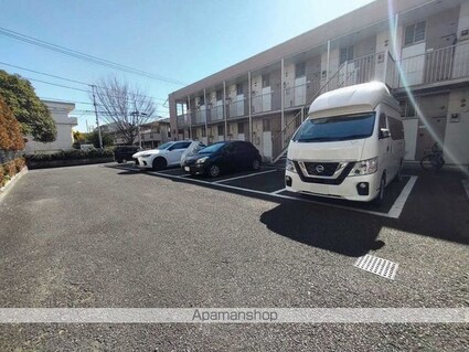 レオパレスエルパセオⅢ[1K/20.28m2]の駐車場1