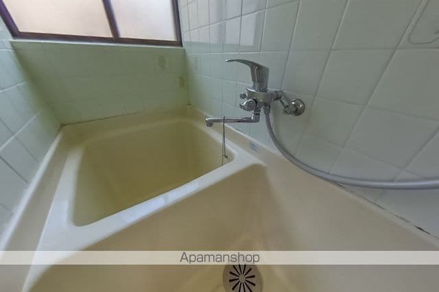 八反町ハイツの内装写真