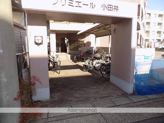 プリミエール小田井の玄関写真