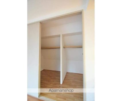 ドエル四谷[1R/37.05m2]の収納