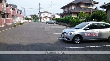 アン・プレーヌＣ[2LDK/53.51m2]の駐車場