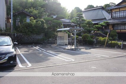 クイーンペガサスⅢ[2LDK/57.57m2]の駐車場2