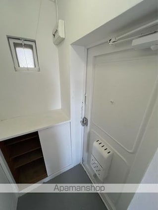 ヴィラナリー元山Ⅱ[3DK/49.8m2]の玄関