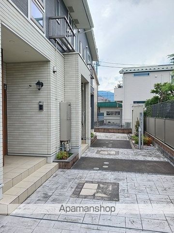 フラワー オブ ライフの玄関写真