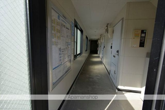 レオパレス東月寒の玄関写真
