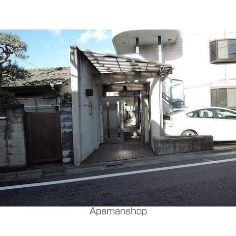 ビューラー145の玄関写真