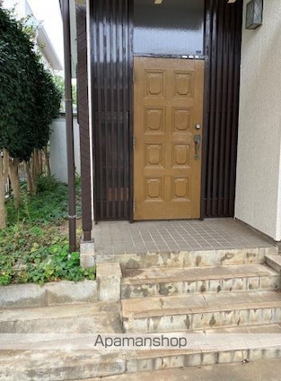 北入曽戸建[5SDK/99.15m2]のエントランス