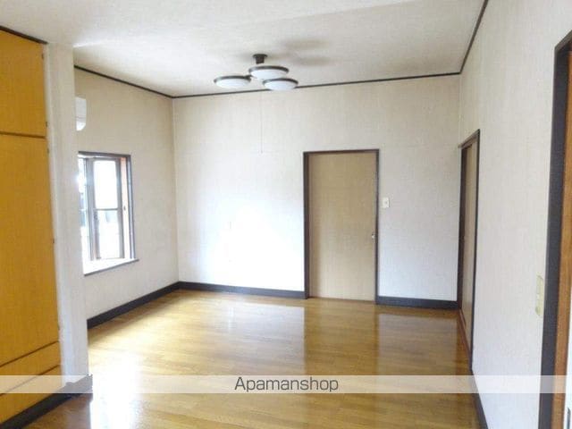 大原七区一戸建ての内装写真