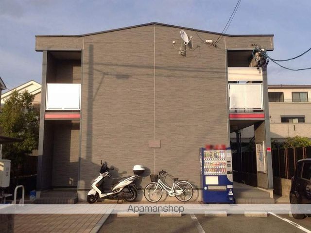 レオパレスリヴェールの玄関写真