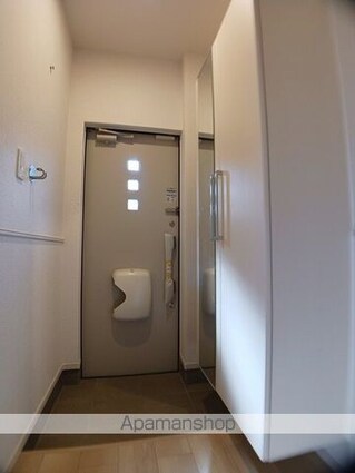 ハイグレイス５番館[1LDK/44.7m2]の玄関