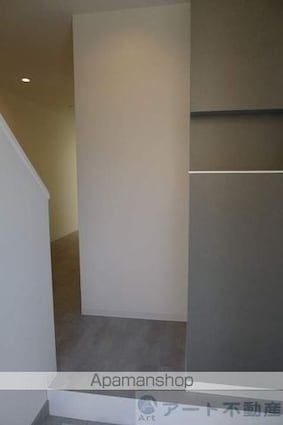 Ｑｕａｔｒｅ　ｓａｉｓｏｎｓ[2DK/67.06m2]の玄関