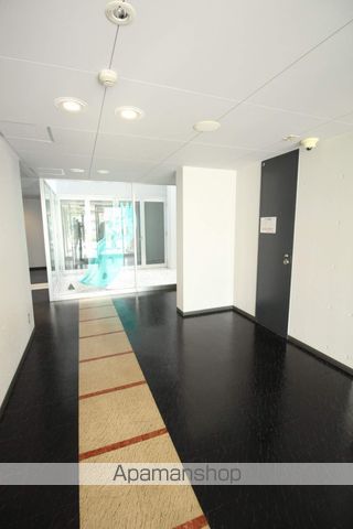 パシフィック元町パッセージの玄関写真