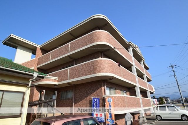 マンションティアラの外観写真