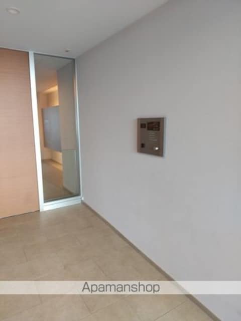 東京都中野区白鷺１丁目[2LDK/50.21m2]のロビー
