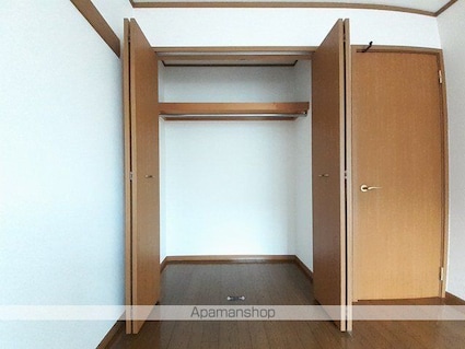 オルテンシア　Ａ[2DK/51.67m2]の収納