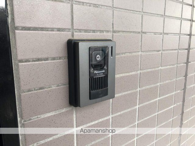 ベーネパラッツオアキの玄関写真
