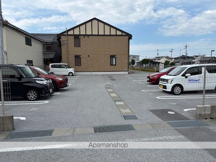 エルカーサ[2LDK/66.66m2]の駐車場1