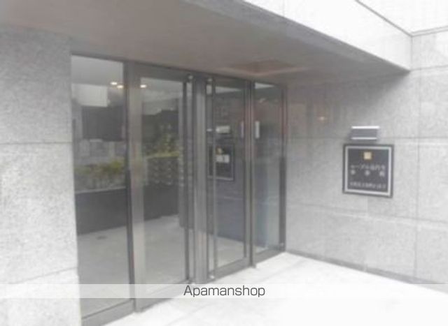 ルーブル高円寺参番館の玄関写真
