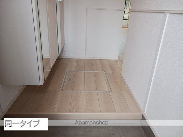 カーサ・コルーテ福の内装写真