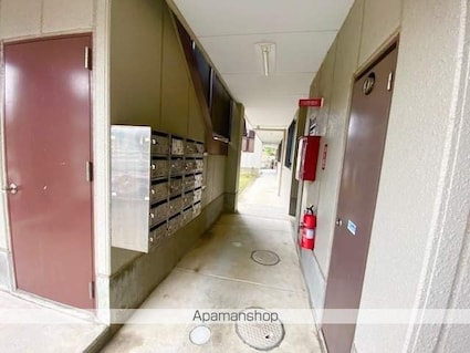 ＴｗｉｎＡｖｅｎｕｅ[3DK/47.97m2]のエントランス1