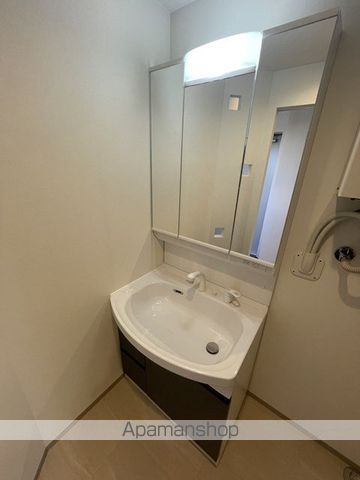 SERAM神宮前の内装写真