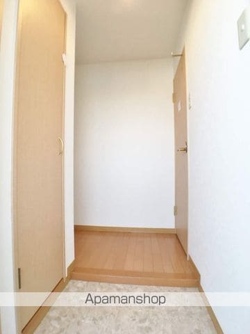リファレンス中央町の内装写真