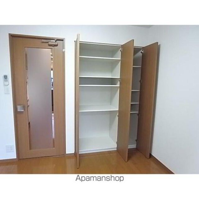 東京都小金井市本町４丁目[2K/33.97m2]の内装3