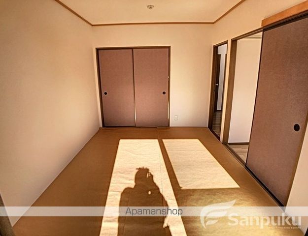 ハイカムール鴨川 B棟の内装写真