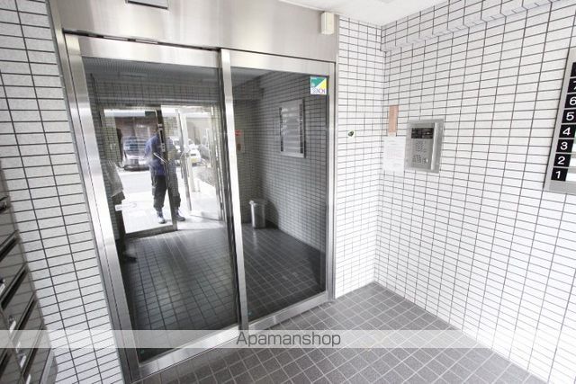 シティクレスト船橋の玄関写真