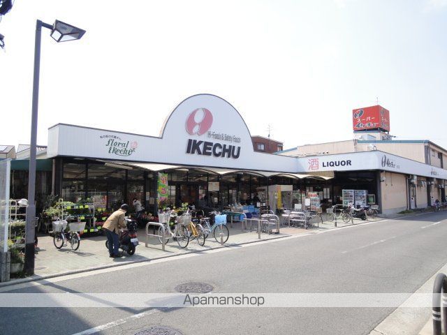 シャバーニの周辺写真