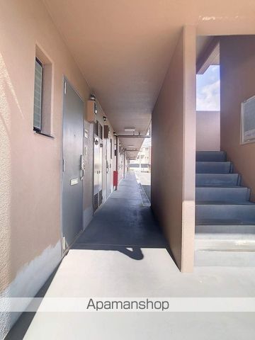 カーサカジマIの玄関写真