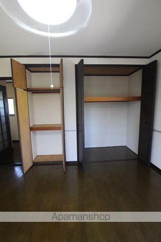 茂原市 2階建 築37年の内装写真