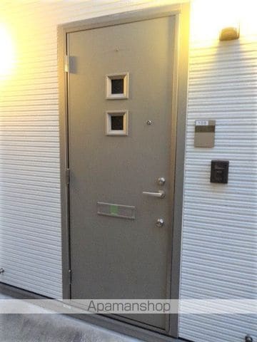 グロウ大森東の玄関写真