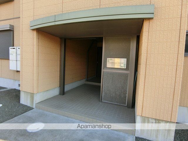 カメリア・コートの玄関写真