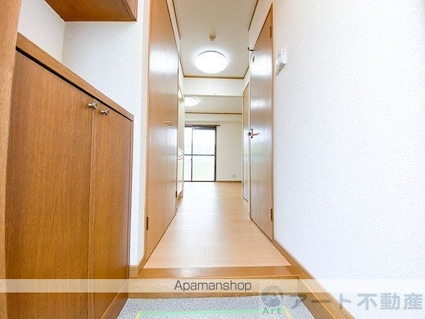 明山[1R/24m2]の玄関