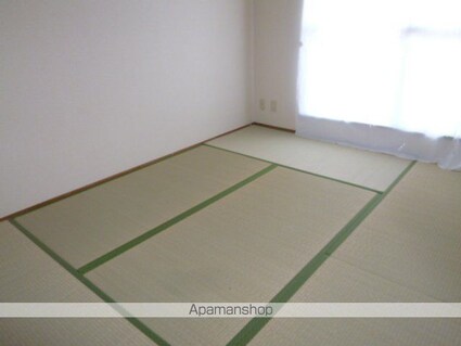 チュリス石山[3LDK/66m2]の内装3