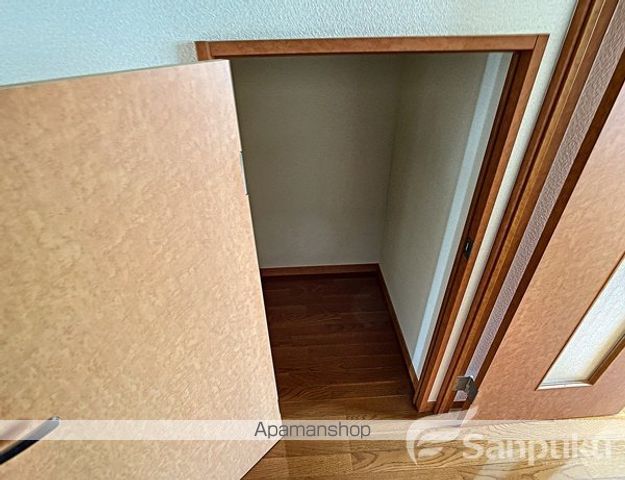 レオパレスグランド カメリアIIIの内装写真