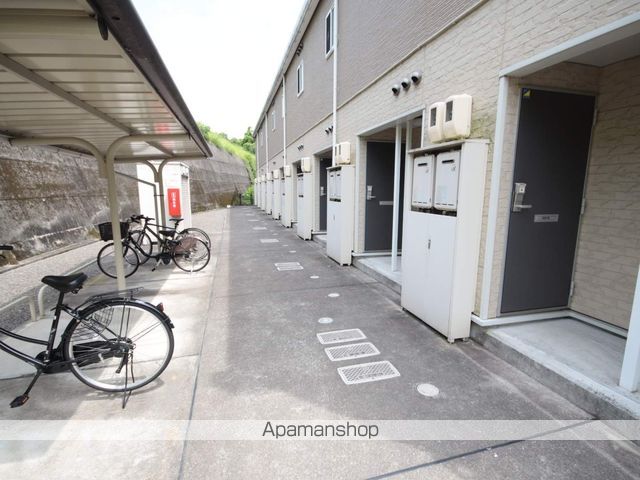 レオパレス行友の玄関写真