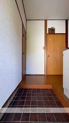 東京都八王子市丹木町３丁目[2K/34.02m2]の玄関