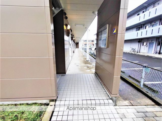 レオパレスエトワールの玄関写真