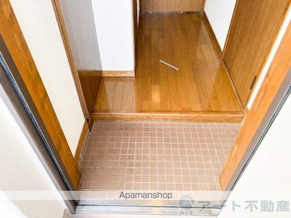 イヒラニハイツ[1R/35.28m2]の玄関