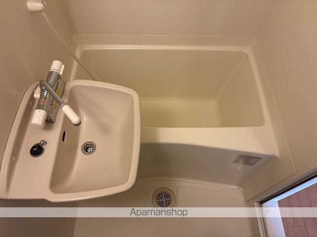 レオパレスクイントの内装写真