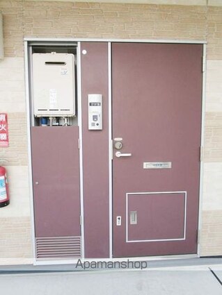 レオパレスＨＥＡＶＥＮ[1K/23.18m2]のエントランス8